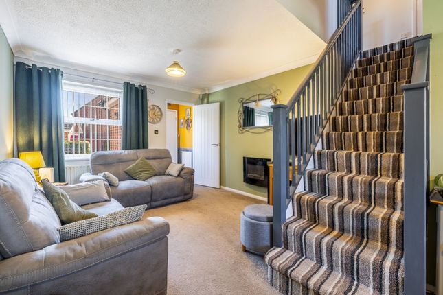 16, Stephenson Close, Boston photo 2