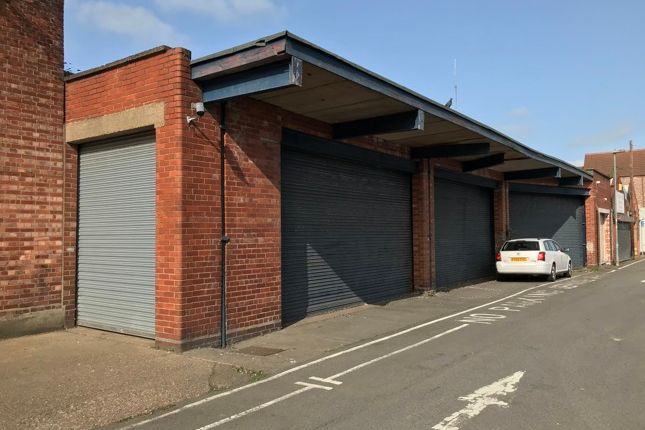 Industrial to let in North Street, Gainsborough, Lincolnshire