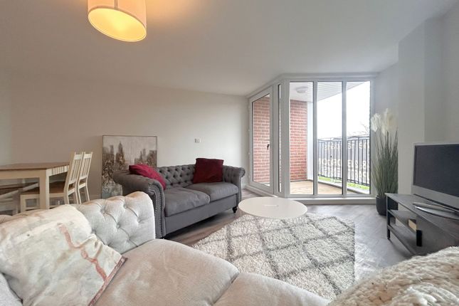 Thumbnail Flat for sale in Devizes Road, Salisbury