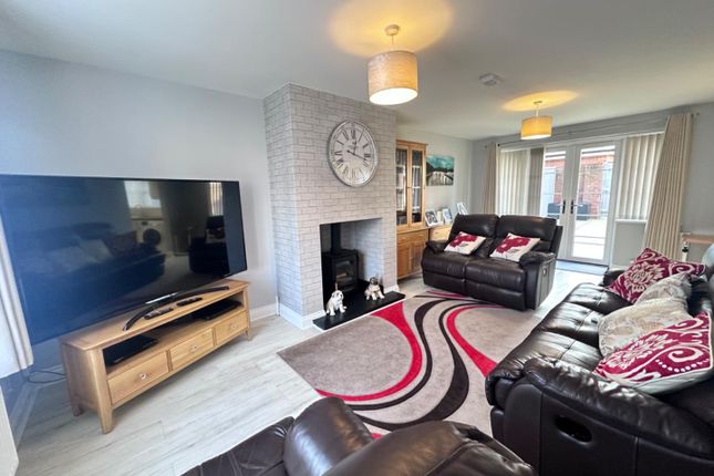 10, Farwell Crescent, Weymouth photo 3