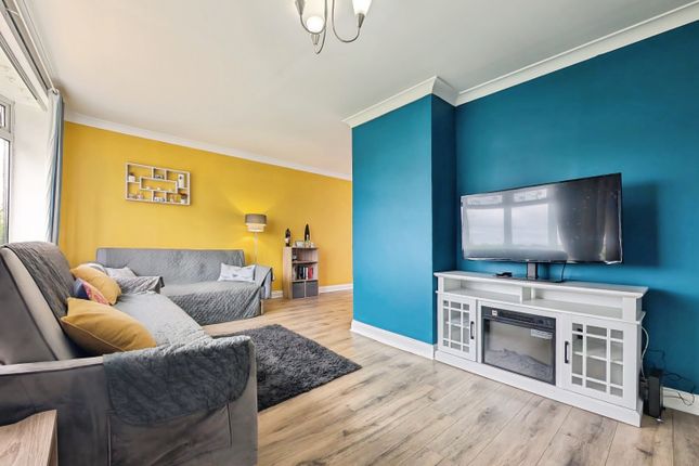 30, Tantallon Drive, Coatbridge photo 2
