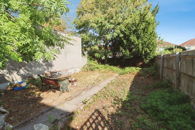 19, Symington Road, Bristol photo 2