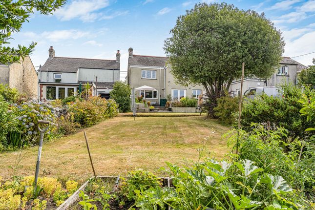 32 Hendra Road, St. Austell photo 3