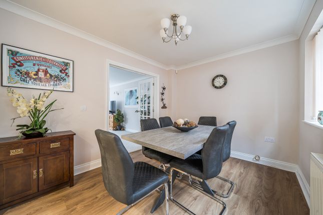 1, Maple Court, Paignton photo 4