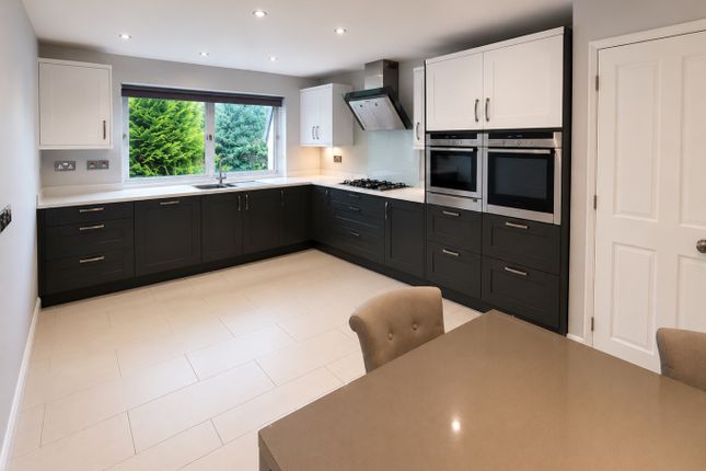 1 Wild Cherry Drive, Luton, Bedfordshire photo 4