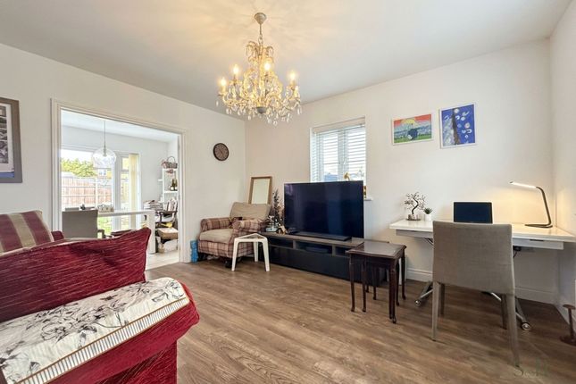 10 Wiltshire Gardens, Ashford photo 3