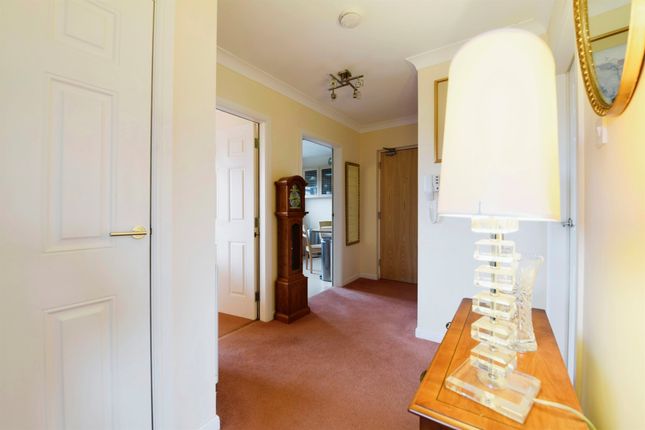 Flat for sale in Redburn Gate, Irvine