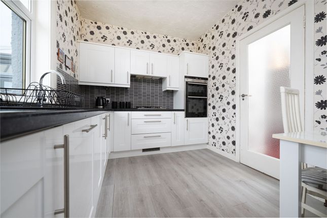 44 Divert Road, Gourock photo 3