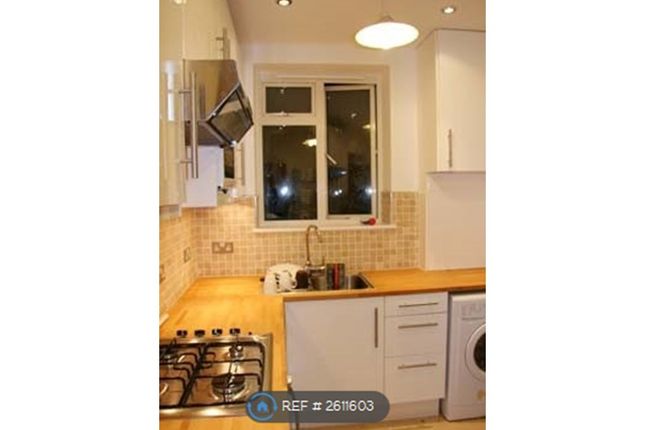 Kitchen 001