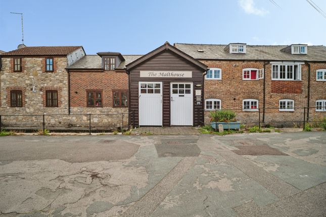 2-bed terraced on 2, Malthouse Cottages, London Road, Dorchester, £160,000