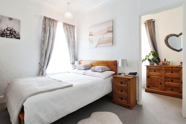 End terrace house for sale in South Street, Doncaster
