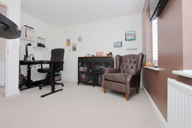 Town house for sale in Errington Road, Picket Piece, Andover