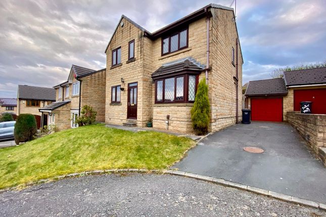 Thumbnail Detached house to rent in Calder View, Rastrick, Brighouse