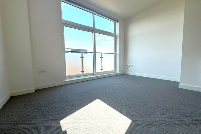 13 Bradley Court, Knoll Road, Camberley photo 2