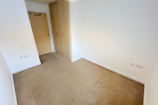 9, Roche Close, Rochford photo 5