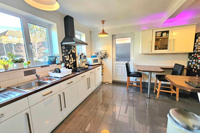 42 Chatsworth Avenue, Birmingham photo 4