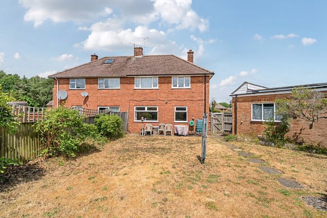 2, Johnson Way, Fleet photo 2