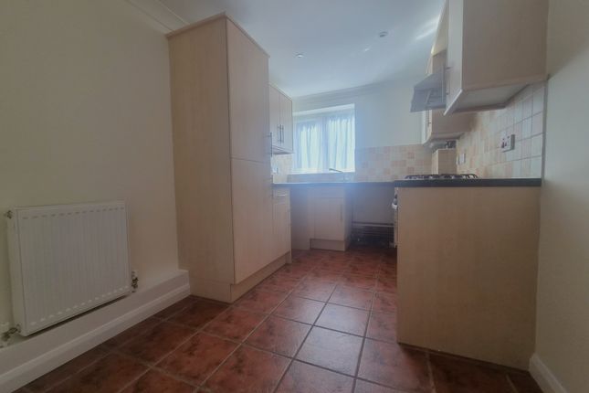 1 Benjamin Court, Station Road, Netley Abbey photo 3