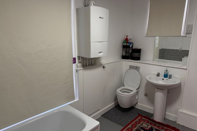 8/8A Bath Place, Worthing photo 5