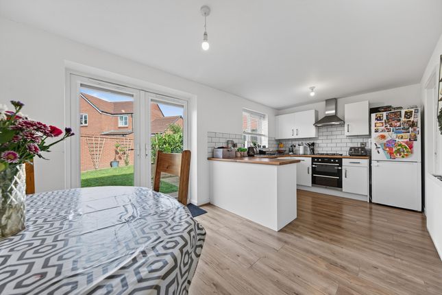 26, Speight Crescent, Barton Seagrave photo 4