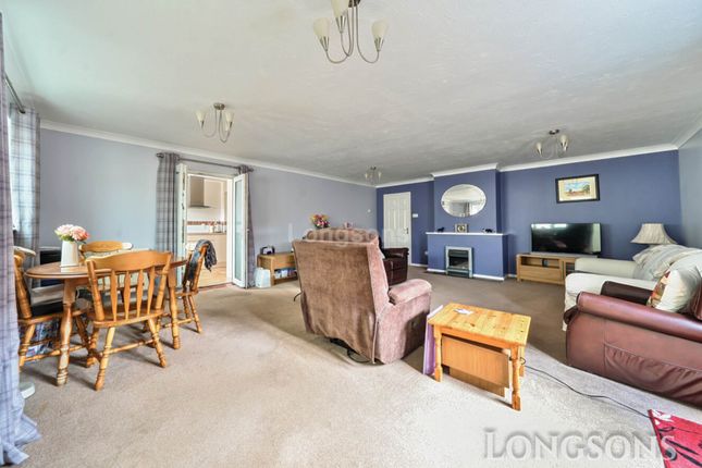 15, Queensway, Thetford photo 4