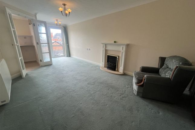 Semi-detached house to rent in Avongrove Court, The Avenue, Taunton, Somerset