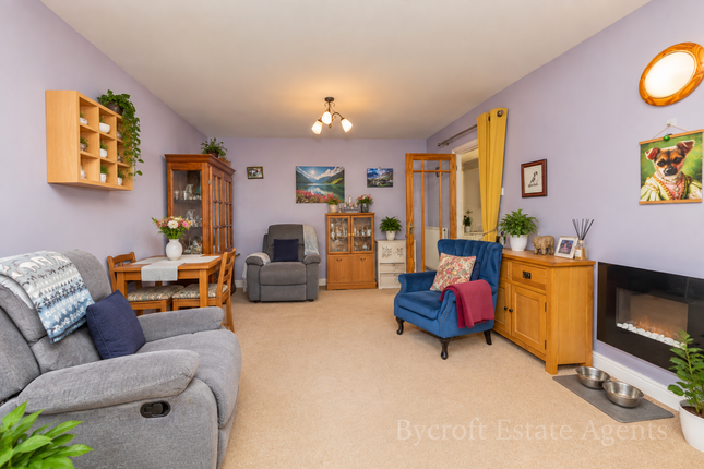 46, Bridge Meadow, Great Yarmouth photo 5