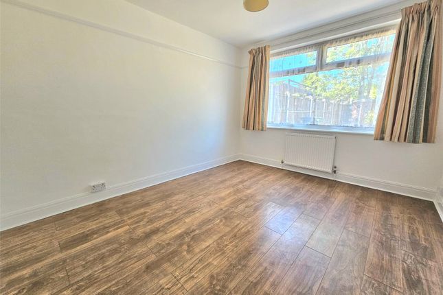 26a, Granton Avenue, Essex photo 4