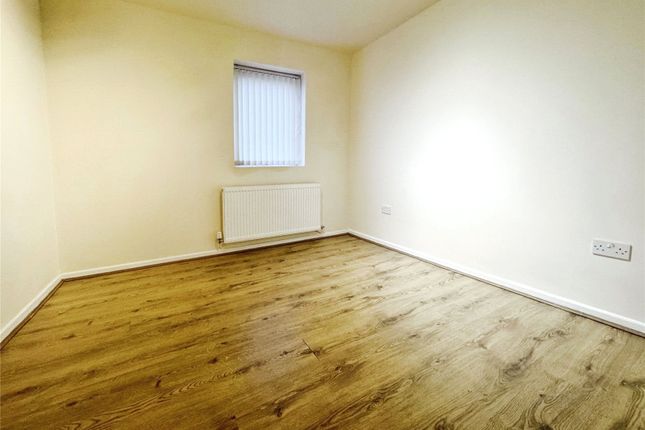 Flat to rent in Dudley Road East, Tividale, Oldbury, West Midlands