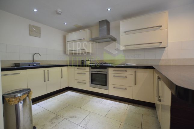 Terraced house to rent in Eastleigh Road, West End