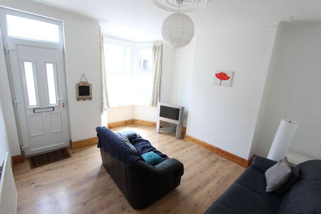 Terraced house to rent in Ecclesall Road, Sheffield