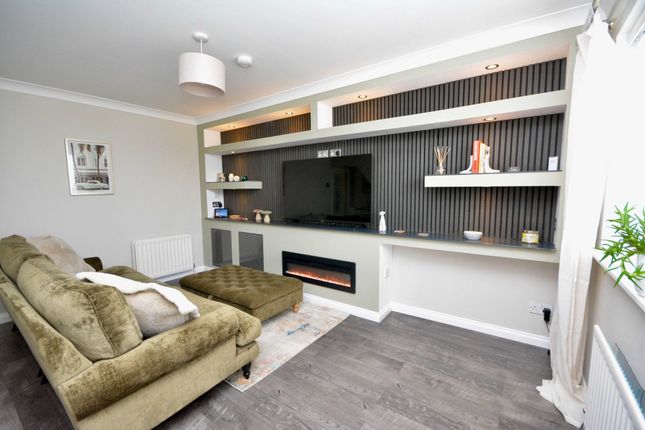 4 Stanley Gardens, Falkirk photo 2
