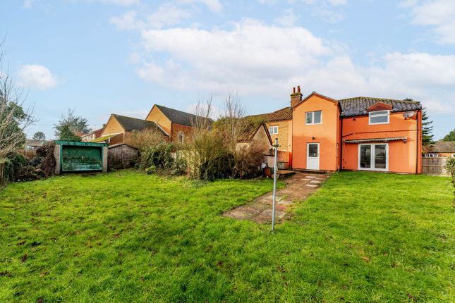 Chapel Cottage, Hills Road, Thetford photo 4