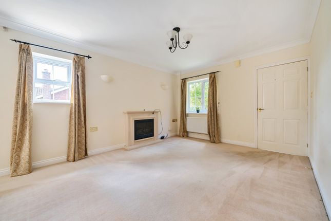 3, Arne Close, Winnersh photo 2