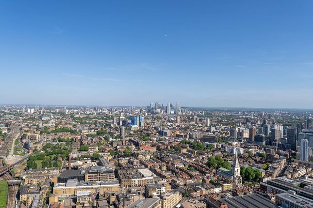 Flat for sale in Principal Tower, London