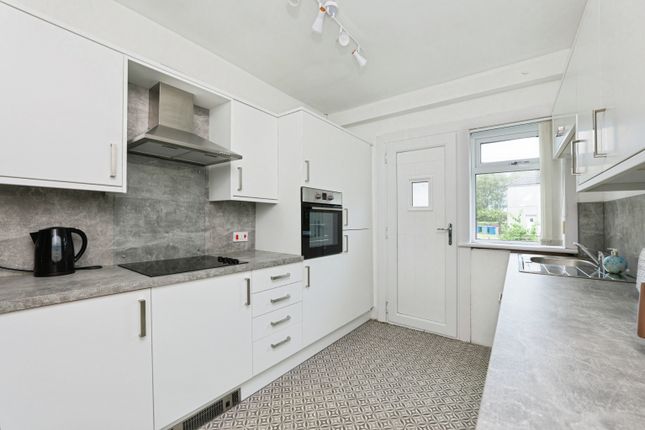 22, Drumoyne Quadrant, Glasgow photo 4