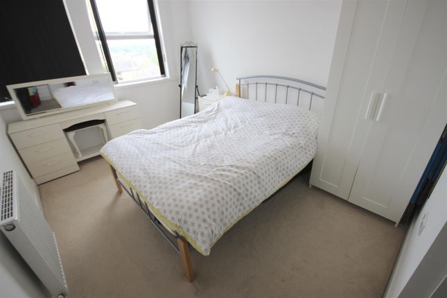 Flat 20 Raebarn House, Hulbert Road, Waterlooville photo 4