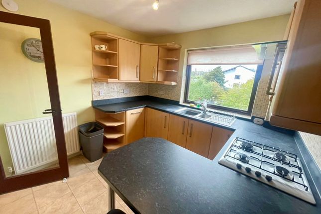18, Ascot Court, Glasgow photo 4