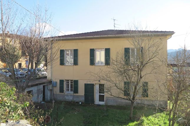 Thumbnail Semi-detached house for sale in Massa-Carrara, Pontremoli, Italy
