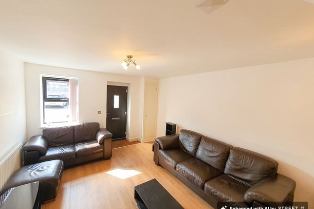 9a Higham Road, Chesham photo 4