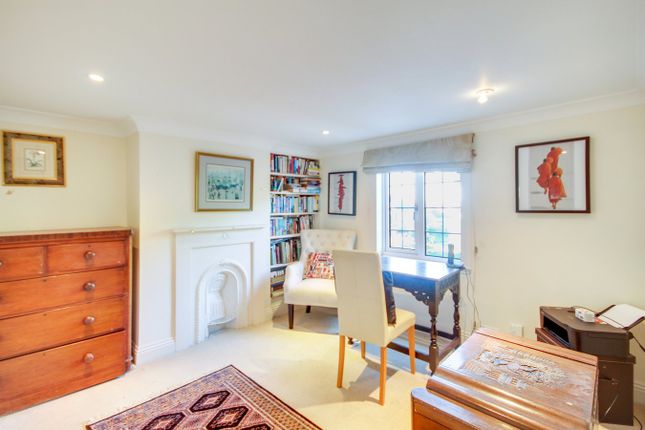 Bedford Lodge, Clinton Hill, Lingfield photo 4