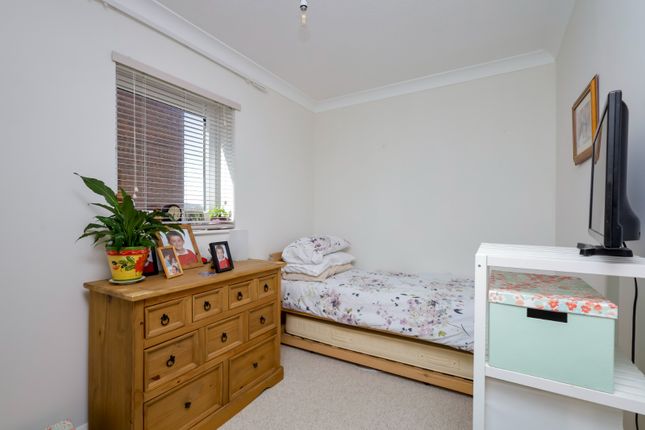 Flat for sale in Carew Road, Eastbourne