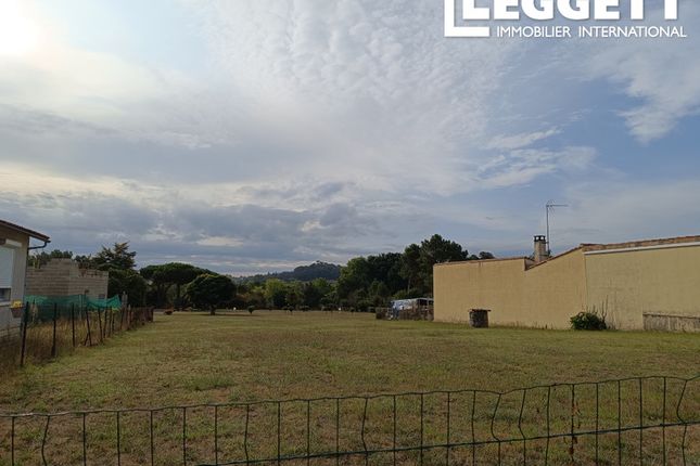 Land for sale in Guîtres, Gironde, Nouvelle-Aquitaine