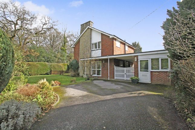 Thumbnail Property for sale in Arundel Close, Passfield, Liphook