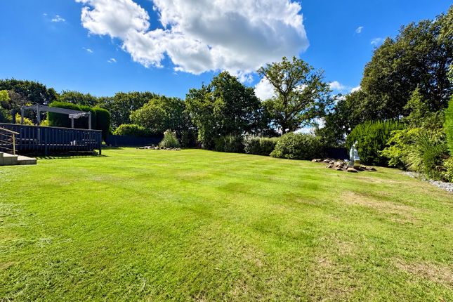 35, Clavering Walk, Bexhill-on-Sea photo 2
