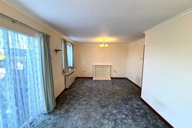 10, Kings Court, Pembrokeshire photo 4