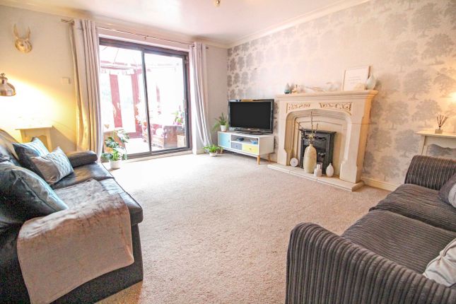 Detached house for sale in Otter Close, Redditch
