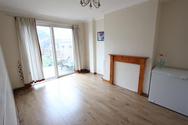 64, Chartham Road, London photo 4