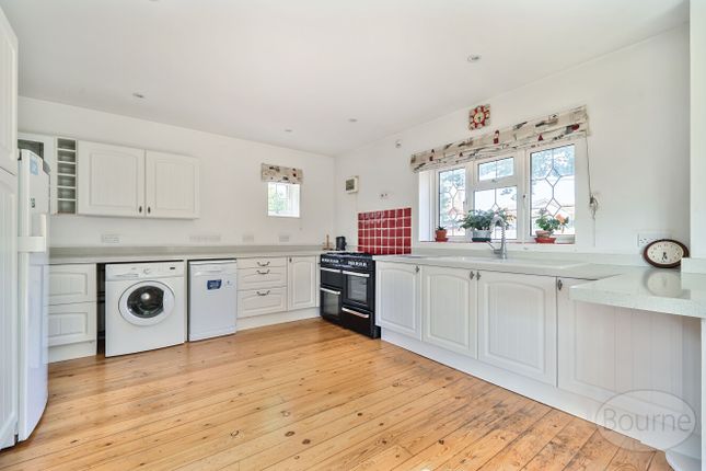 19, Windsor Road, Bordon photo 4