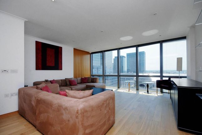 Flat to rent in West India Quay, Canary Wharf